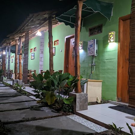 Wooden Kemiren Homestay Banyuwangi Banyuwangi  Eksteriør billede
