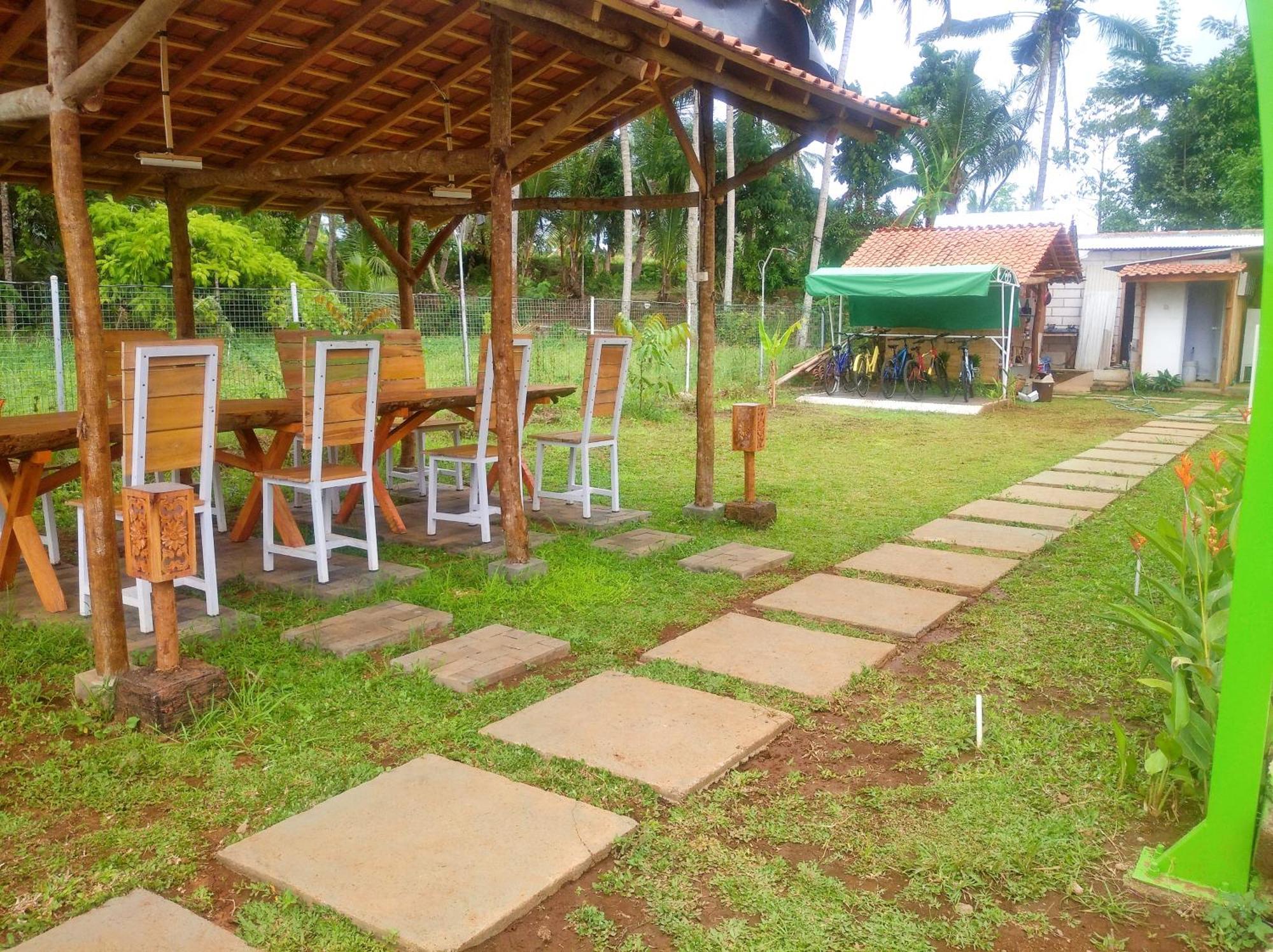 Wooden Kemiren Homestay Banyuwangi Banyuwangi  Eksteriør billede