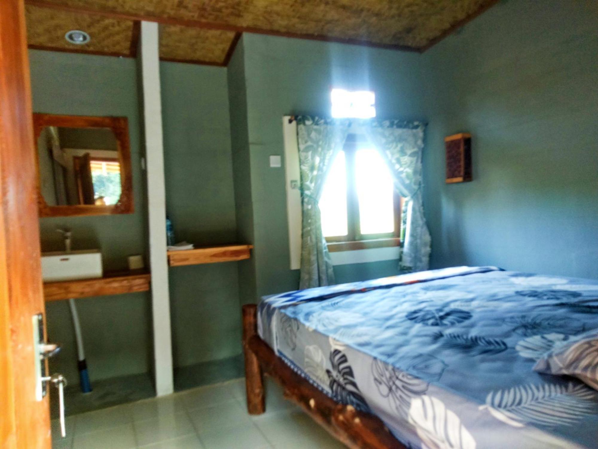 Wooden Kemiren Homestay Banyuwangi Banyuwangi  Eksteriør billede