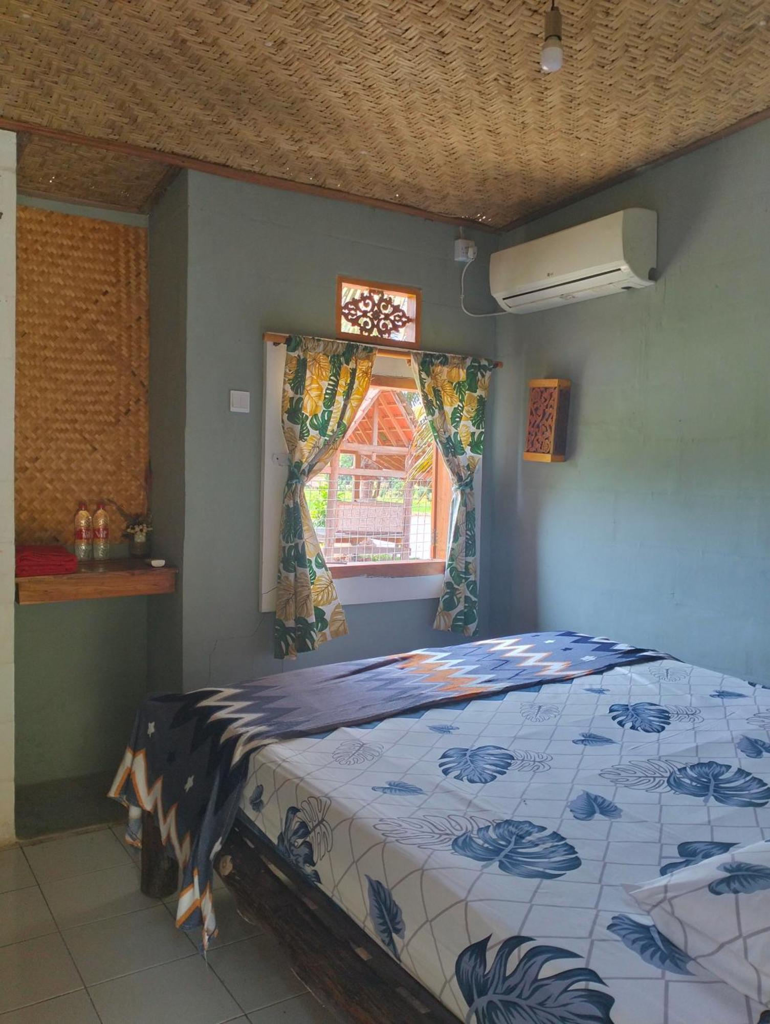 Wooden Kemiren Homestay Banyuwangi Banyuwangi  Eksteriør billede